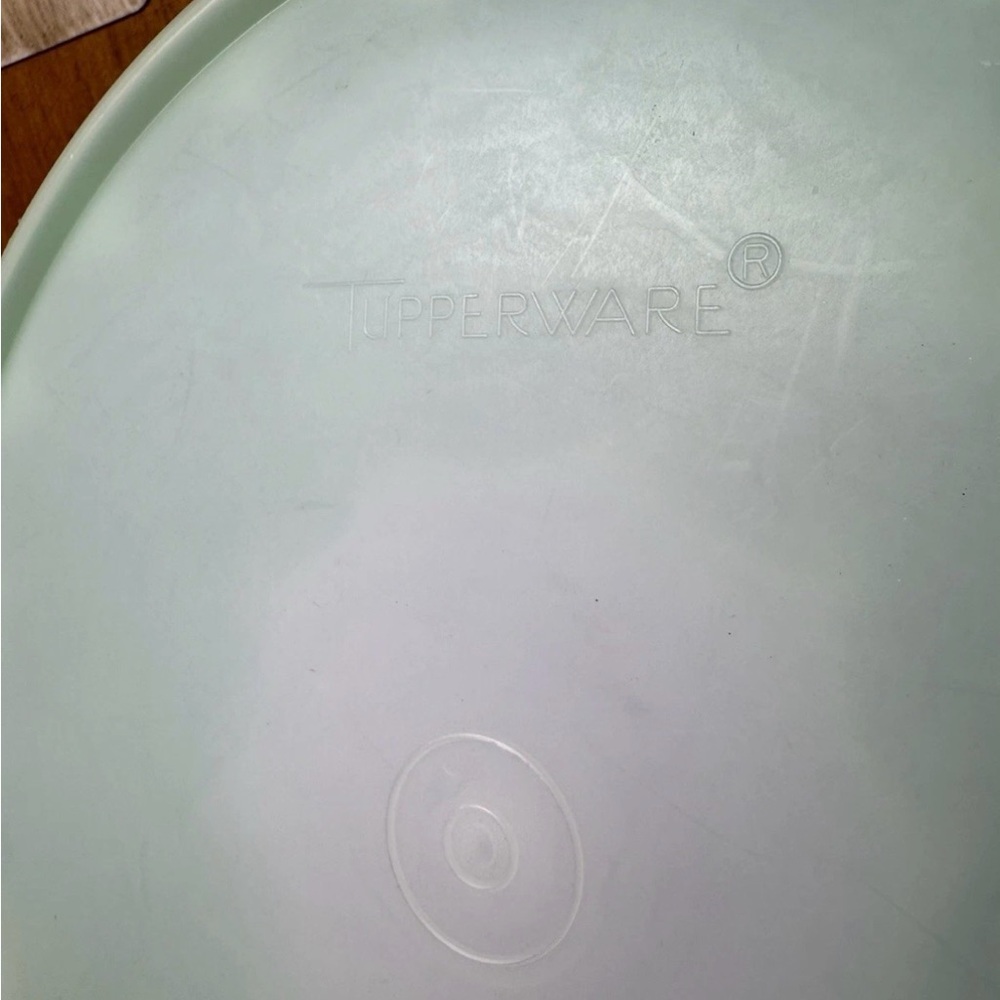 Vintage Tupperware Jello Mold Container – Seafoam Green with Lid – 12” Diameter - Picture 3 of 3